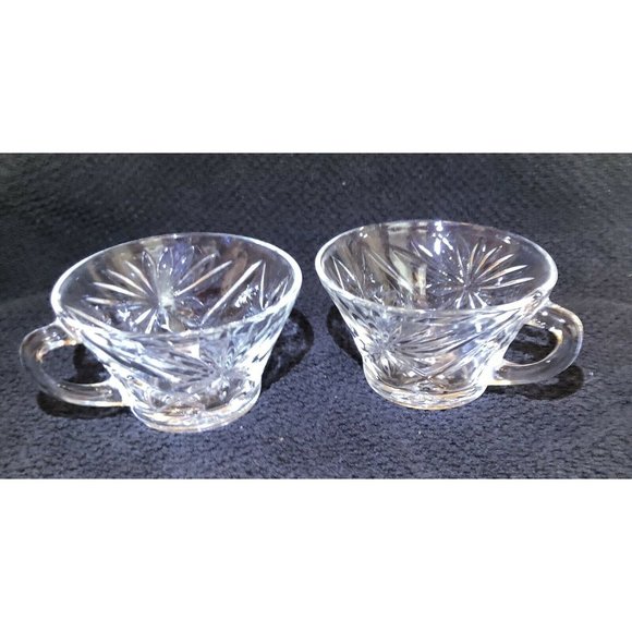Vintage Prescut Pressed Clear Glass Punch Cups Starburst Design Set Of 2 Cups - Picture 2 of 4
